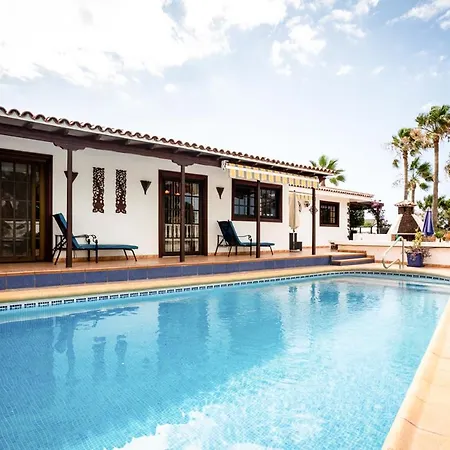 빌라 Golf Del Sur Sleeps 6 With Pool Air Con And Wifi 산미겔데아보나
