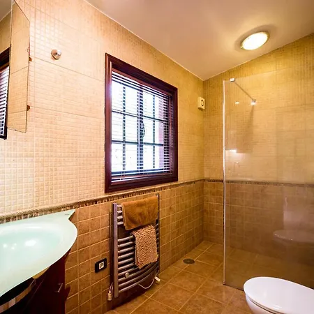 Golf Del Sur Sleeps 6 With Pool Air Con And Wifi Villa San Miguel de Abona